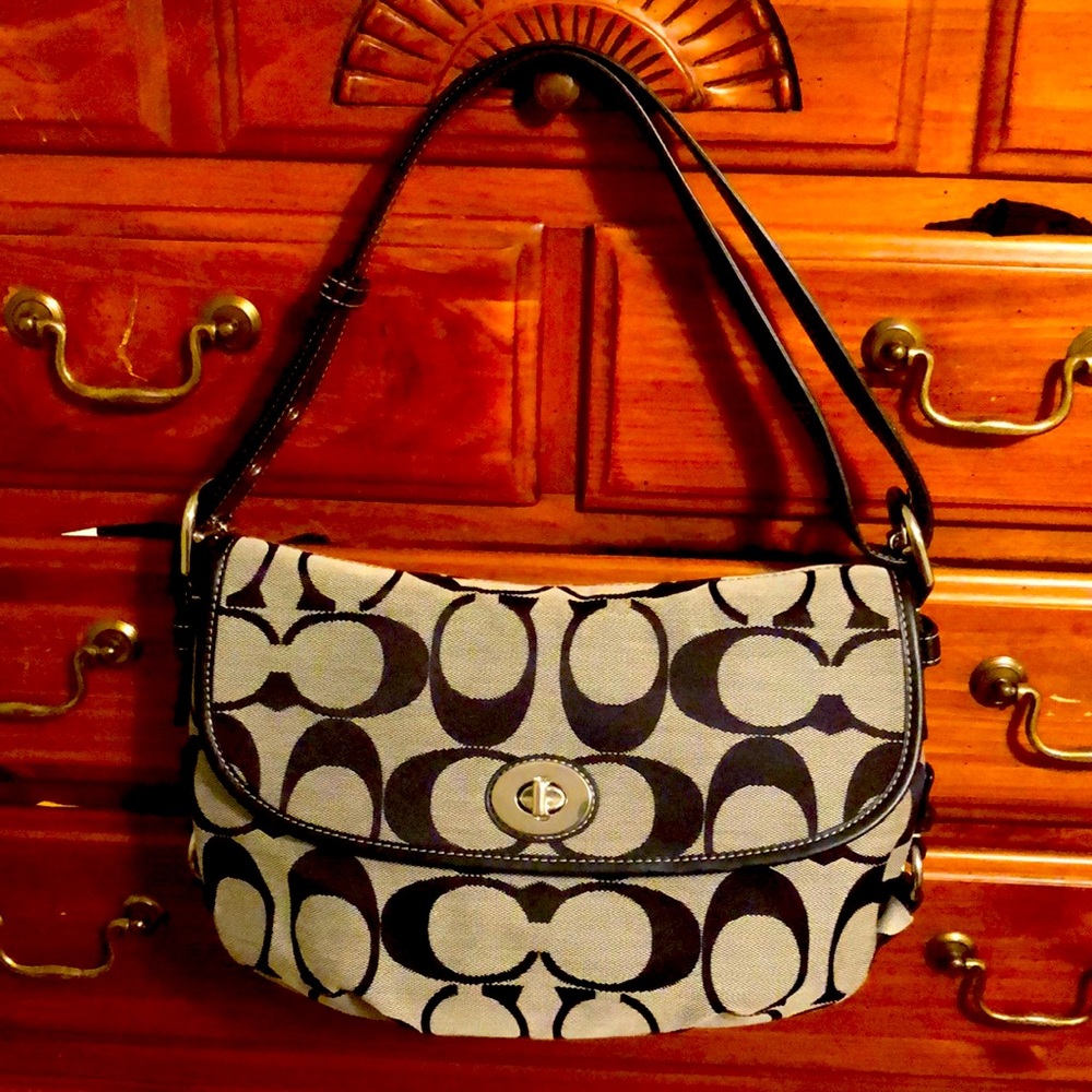 New never carried Coach